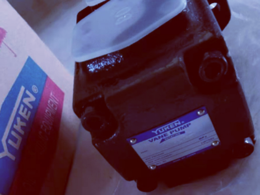 油研叶片泵型号大全,夹轮器YUKEN叶片泵pv2r12-10-33-f-reaa-4222