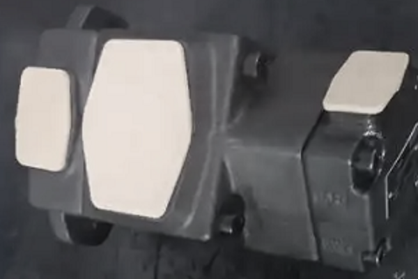 YUKEN叶片泵PV2R3-125-F-RAA-41,PV2R4-136-F-RAA-41铭牌参数