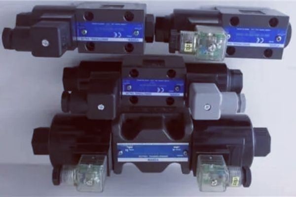 DSG-01，DSG-03，DSG-005系列油研电磁阀，YUKEN电磁换向阀
