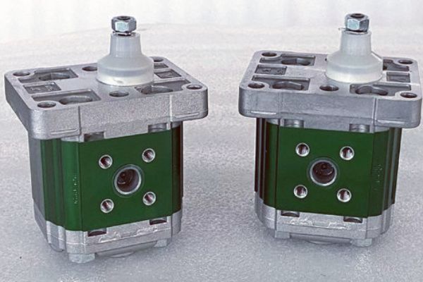 X0P，X1P，X2P，X3P系列维沃尔VIVOIL齿轮泵，马达