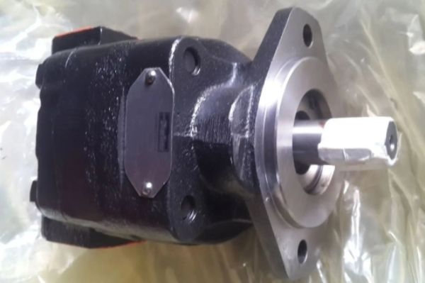 PARKER派克PGP330齿轮泵/PGM300齿轮马达型号说明