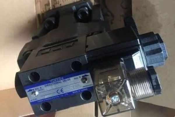 日本油研（Yuken）电液伺服阀与单向调速阀的技术解析